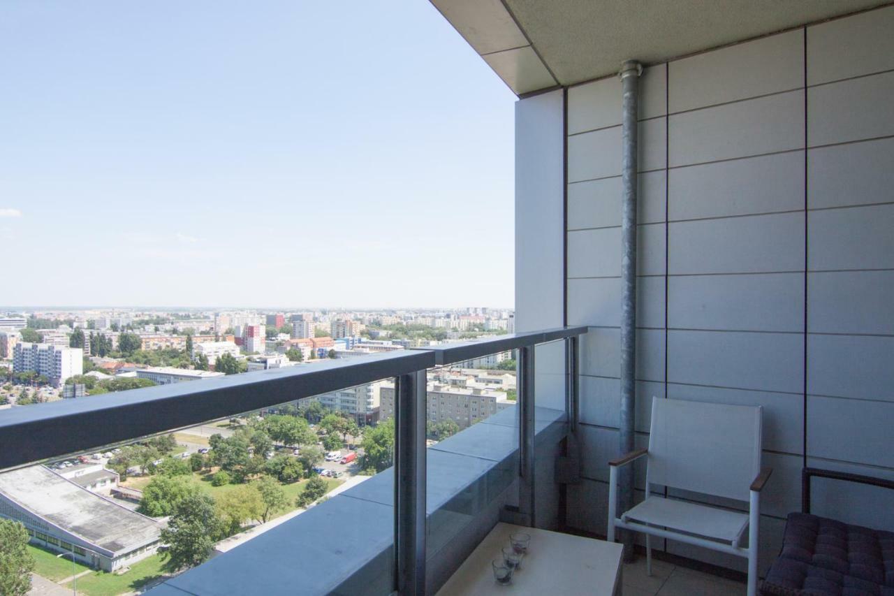 Juls Apartment Next To Football And Hockey Stadium Bratislava Luaran gambar